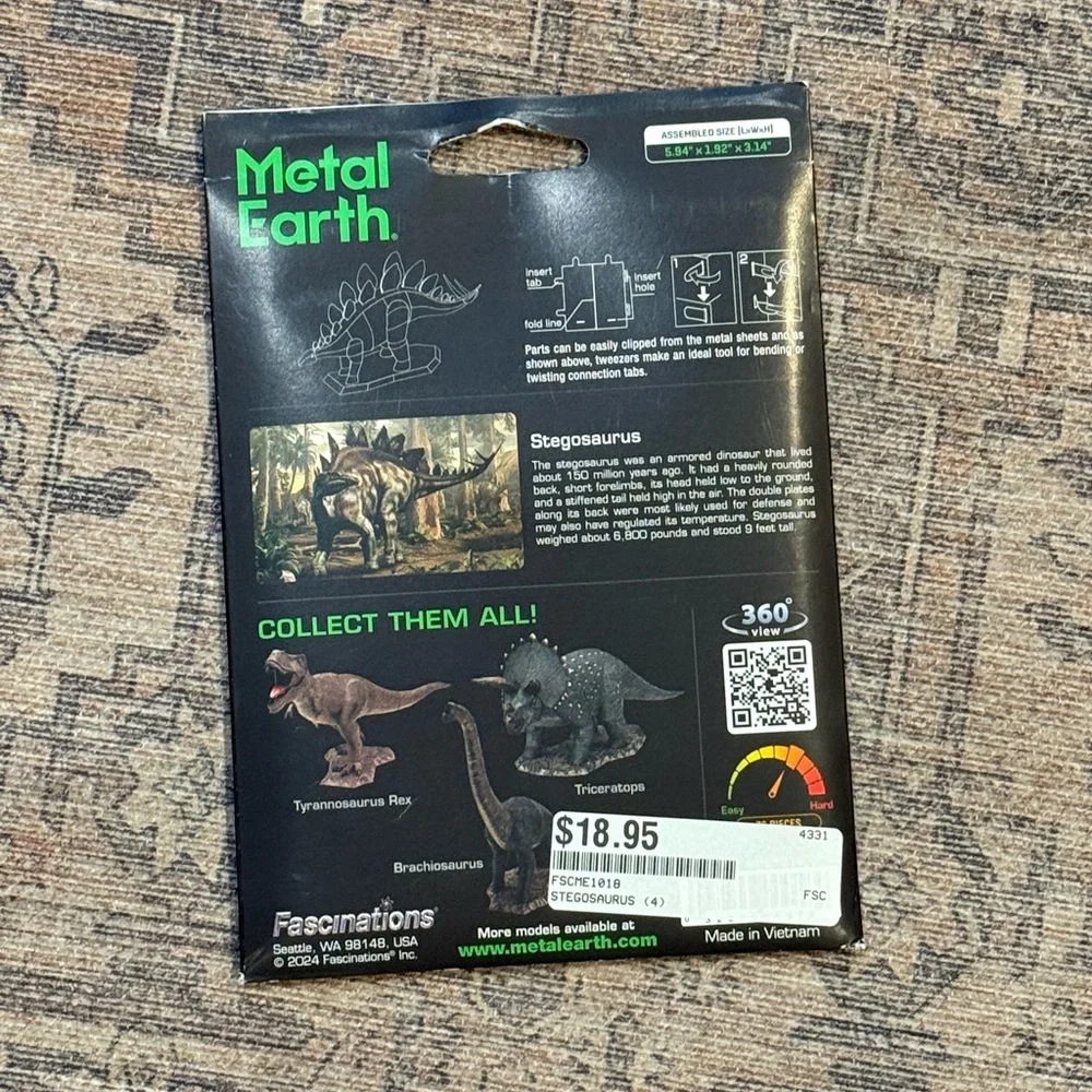 Stegosaurus 3D Metal Model‎ Kit - Green & Brown